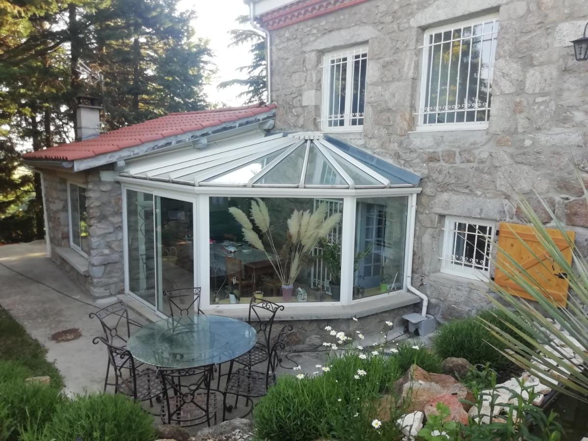 Chez Sophie Et Gilles Monistrol-sur-Loire Exterior foto