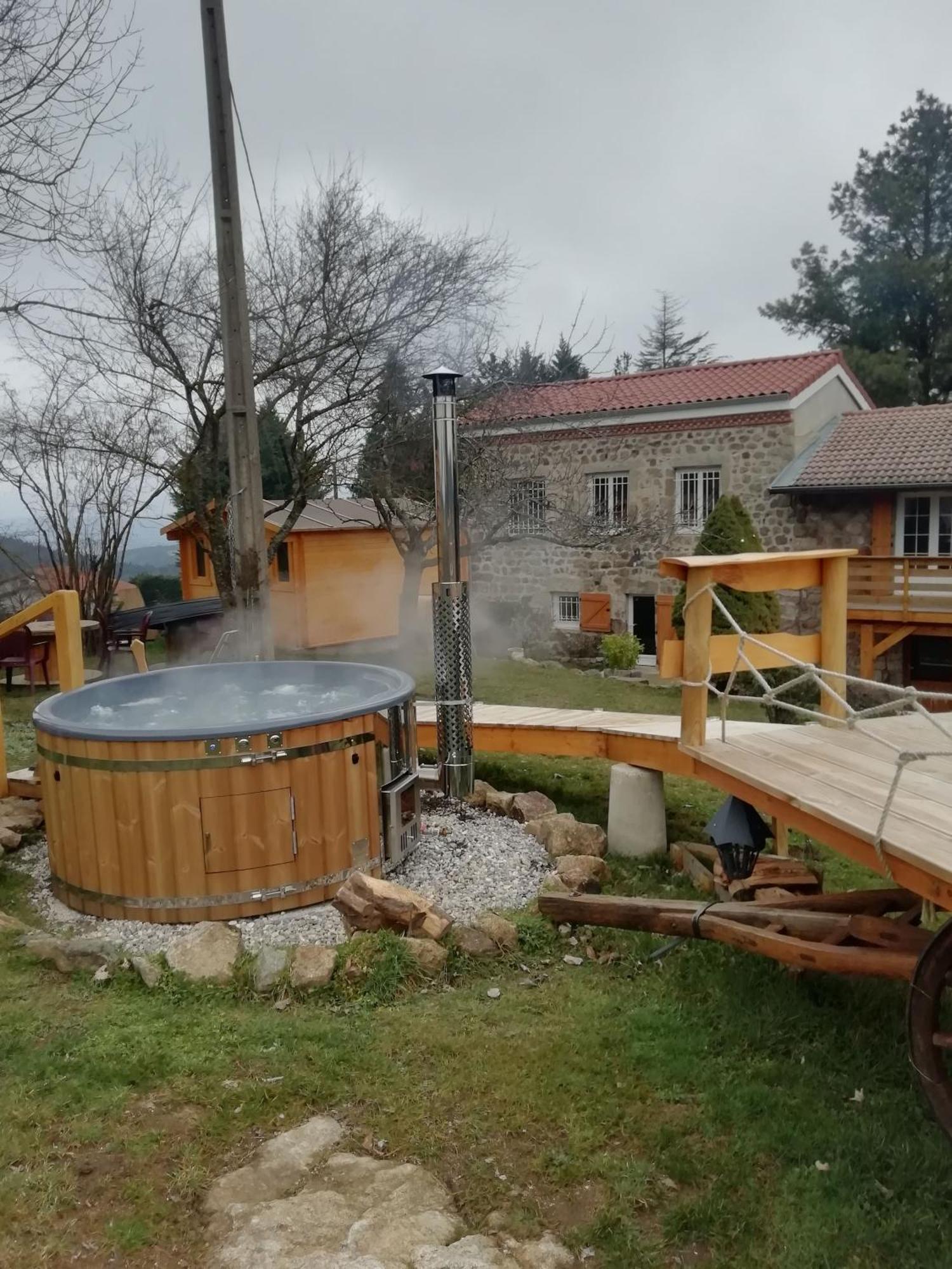 Chez Sophie Et Gilles Monistrol-sur-Loire Exterior foto